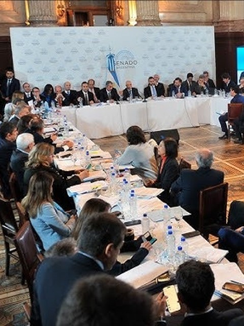 Ley Bases: el oficialismo buscará el dictamen esta semana