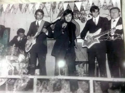 Los 4 del ritmo - Fotografía de Luis Brito (guitarra), Carlos Héctor Alvarado (voz)