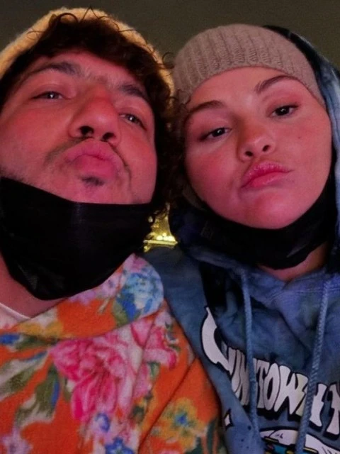 Benny Blanco el prometido de Selena Gomez: ¿Quién es y por qué genera polémica entre los fans?