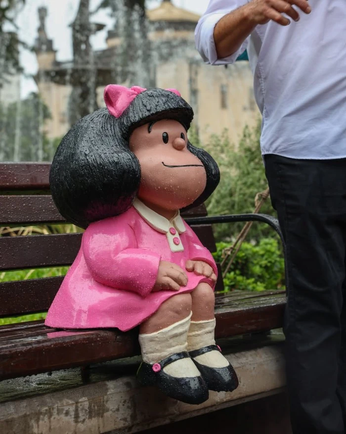 Mafalda llegó a Tucumán: Se inauguró una nueva escultura del personaje de  Quino - Enterate Noticias