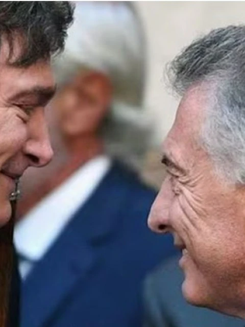 Milei cruzó a Macri por la compra de dirigentes del PRO y habló del "pedo de buzo" económico