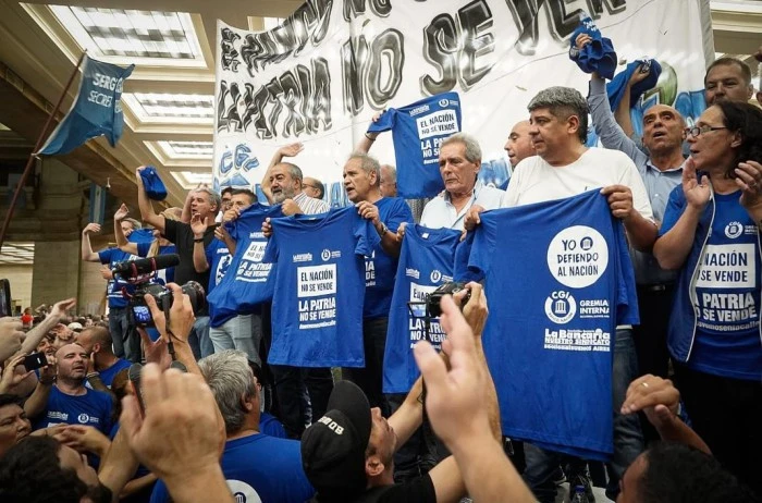 Con respaldo de la CGT, La Bancaria marchó contra la privatización del Banco Nación